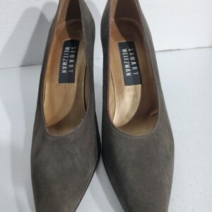 Stuart Weitzman Women's Size 6 Olive Heels Shoes Are Narrow
